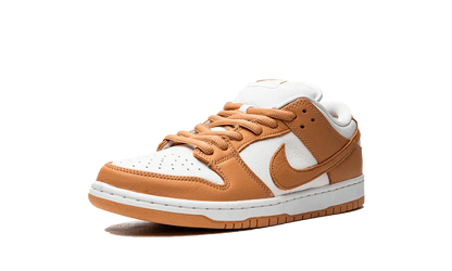 Nike SB Dunk Low Light Cognac White
