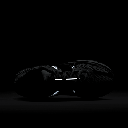 Zoom Vomero 5 'Metallic Silver Black'