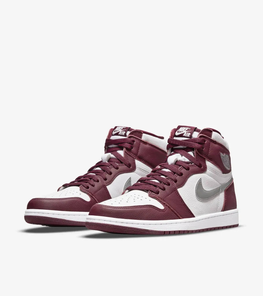 Nike Air Jordan 1 Retro High OG First in Flight Women's Shoes